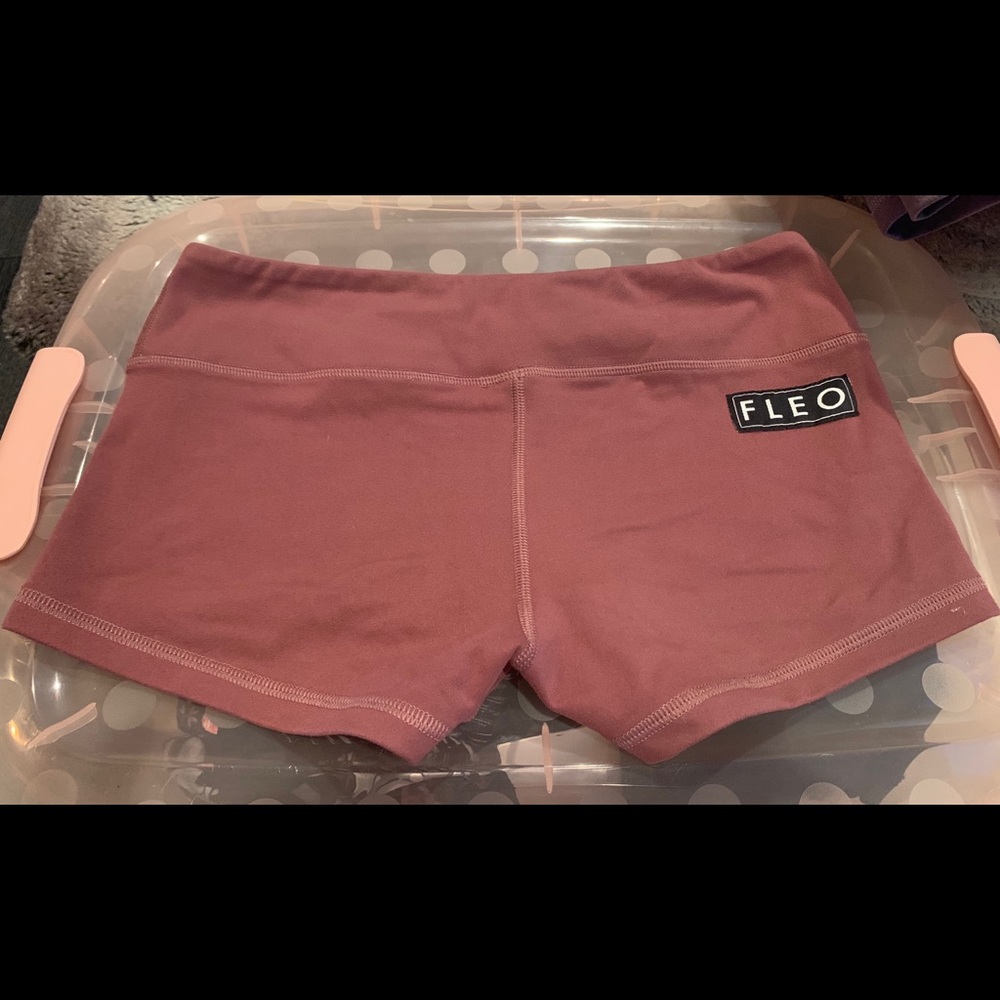 FLEO Shorts